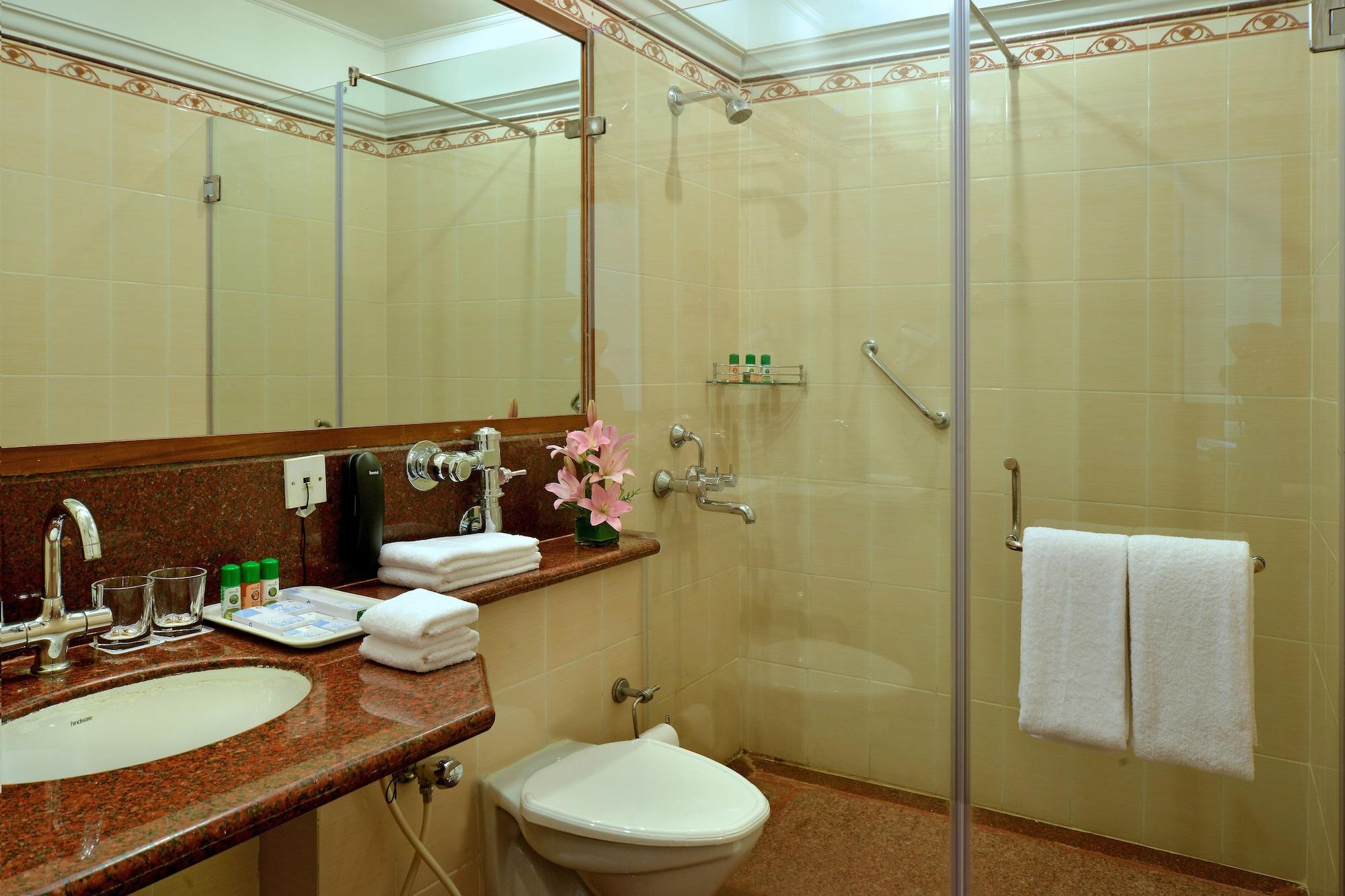 J P Cordial Hotel Bangalore Exterior foto