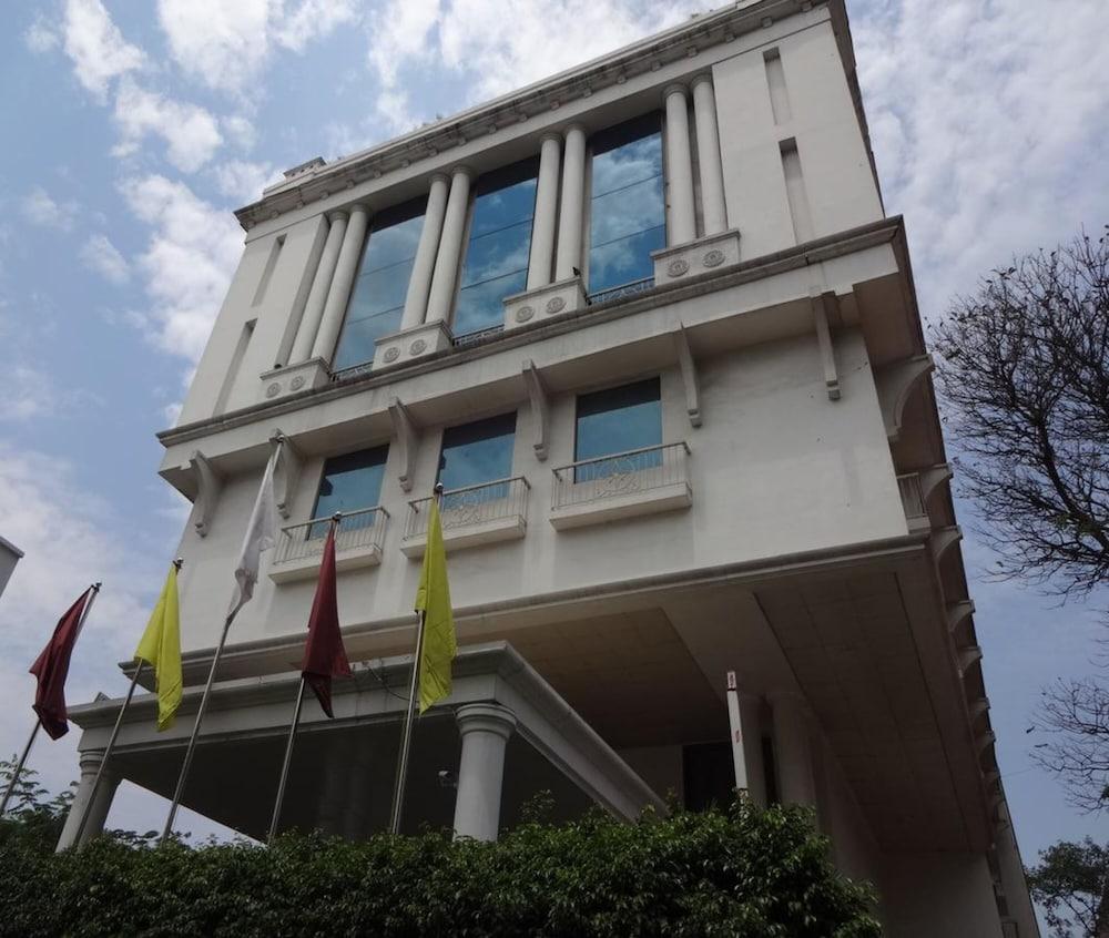 J P Cordial Hotel Bangalore Exterior foto