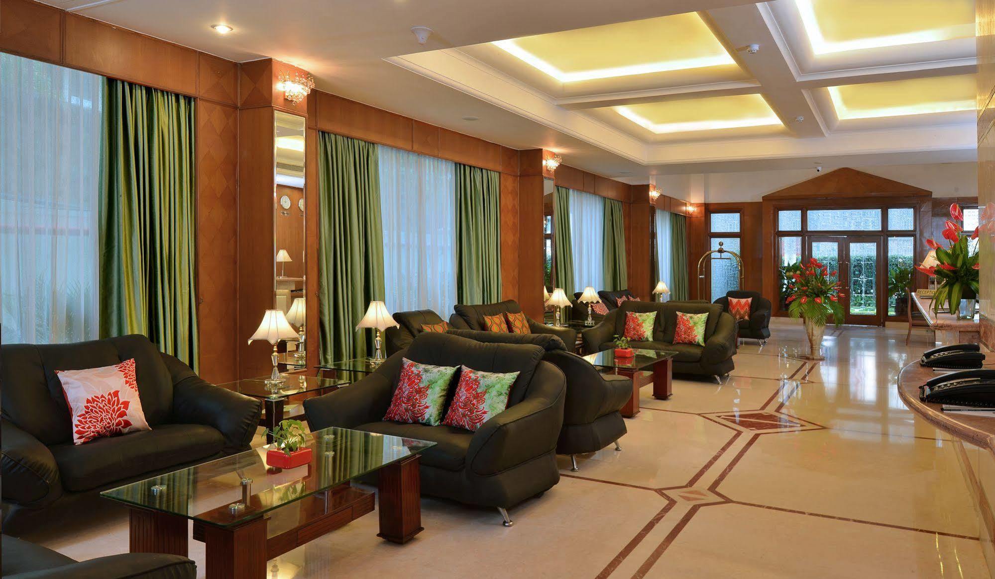 J P Cordial Hotel Bangalore Exterior foto
